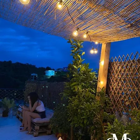 La Maison - Your For 4 Seasons Daire Golem (Tirana)