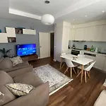 La Maison - Your For 4 Seasons * Golem (Tirana)