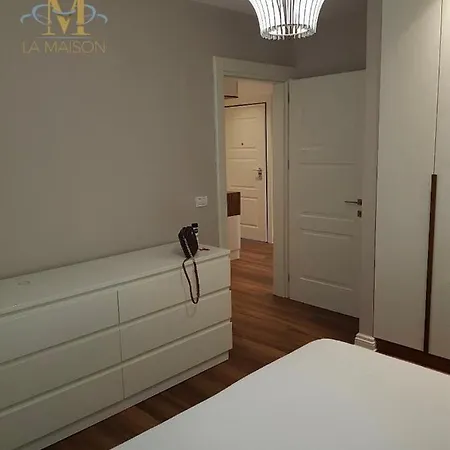 La Maison - Your For 4 Seasons *