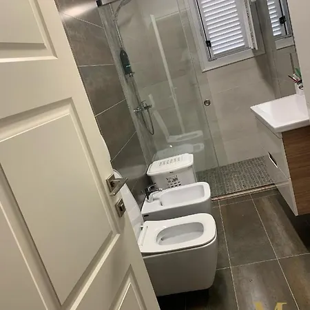 La Maison - Your For 4 Seasons Appartement Golem (Tirana)