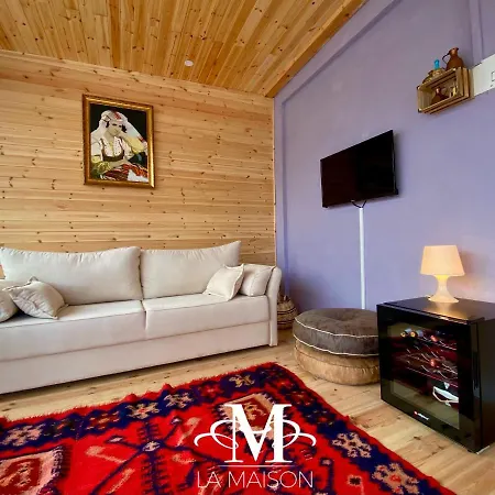 Apartment La Maison - Sea & Petit En Bois For 4 Seasons Golem (Tirana)